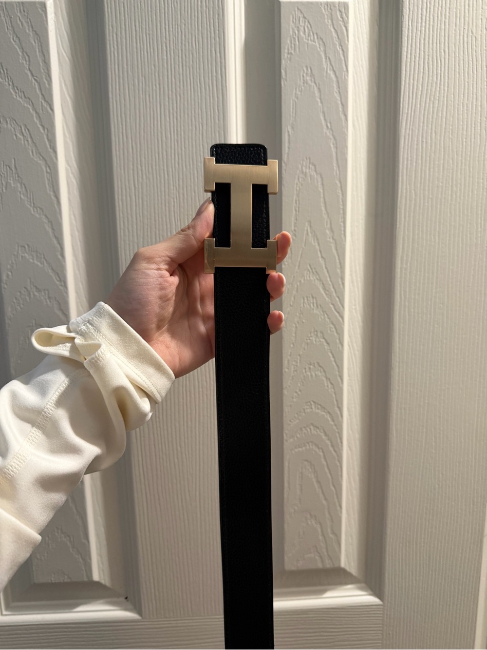 Black Leather Women's Belt with Gold H Emblem